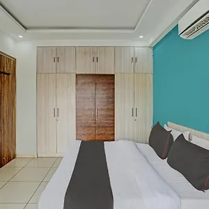 3* Hotel Oyo Flagship Medanta Star Lb Residency Unitech